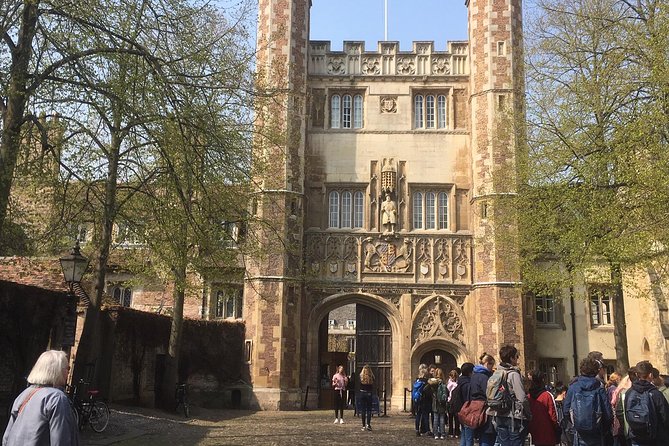 Former Student’s Cambridge Colleges: An Outdoor Audio Tour - Price and logistics: a self-guided Cambridge tour for less