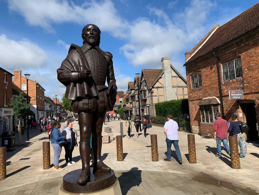 From Cambridge: Guided day trip to Stratford & The Cotswolds - Stratford-upon-Avon on foot: Shakespeare sights without the guesswork