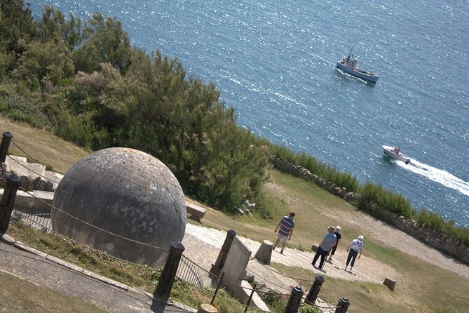 Full Day Jurassic Coast Mini-Coach Tour from Bournemouth - How the day stays on track with a small group size