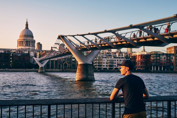 Full Day Private Walking Tour with Skip-the-Line Tower of London - Borough Market, The George Inn lunch, and London Bridge views