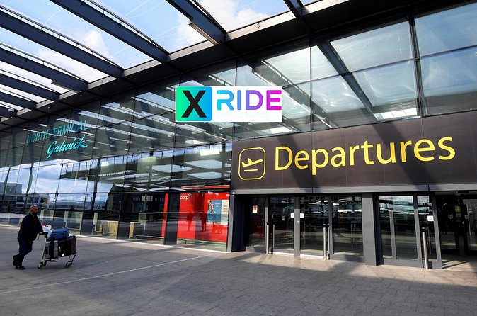 Gatwick Airport To/From Central London Transfer Service - Price and Value: $159.12 for Up to 3 People