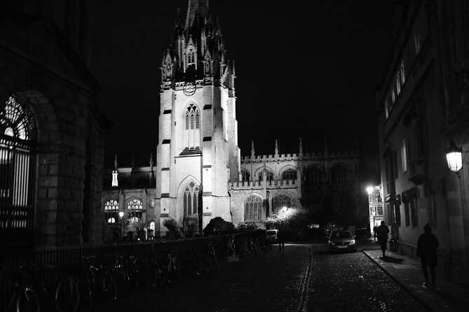 Ghost Tour of Oxford - Timing, Weather, and Getting the Best Night
