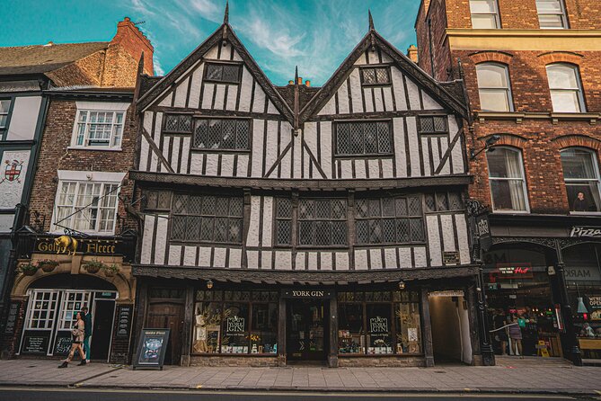 Ghosts and Ghouls Haunted York Self Guided Audio Tour - Treasurer’s House and the ghosts you hear near the entrance