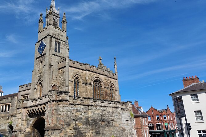 Ghosts, Crime & Legends Quest Experience in Warwick - Where It Starts, How Long It Takes, and What to Bring