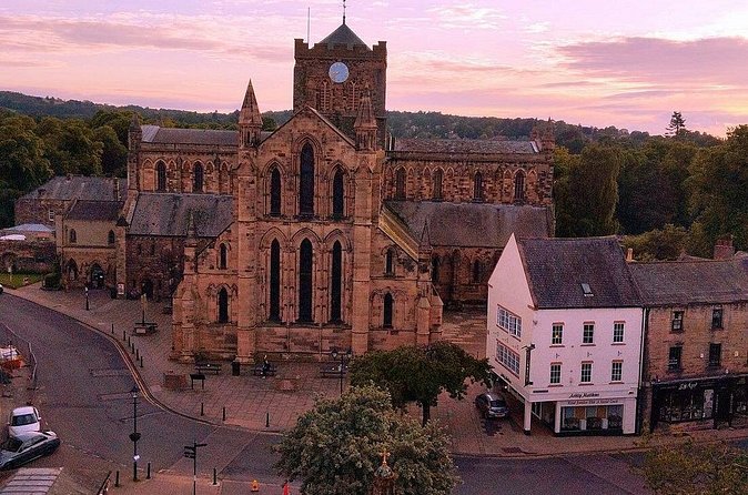 Gruesome Tour of Hexham - Hexham House grounds and the final Market Place wrap-up
