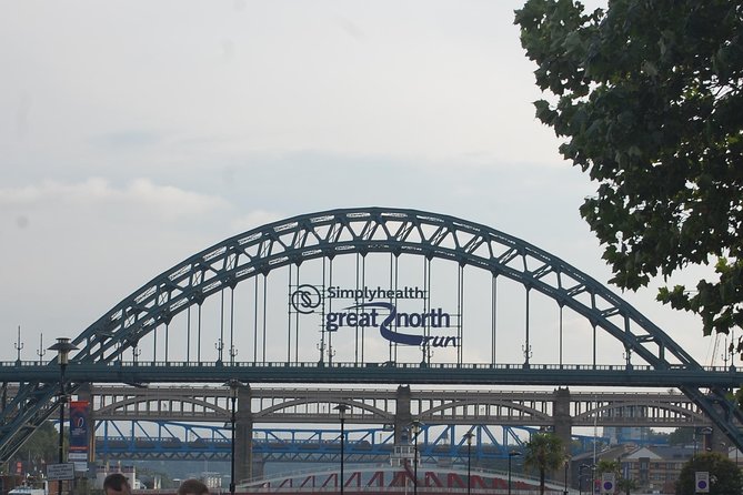 Guided City Walking Tour of Newcastle - Newcastle Town Wall, the 1644 siege, and Gallowgate leadworks