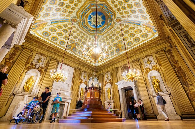 Guided Kensington Palace Tour, Royal Guard Change & Afternoon Tea - Who should book this Kensington Palace day, and who should skip it