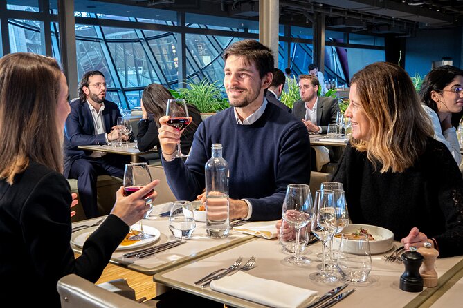 Guided Luxury Paris Day Trip with Optional Lunch at the Eiffel Tower - Paris by Air-Conditioned Coach: See the Big Names Without Stress