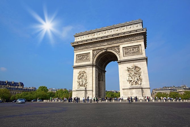 Guided Paris Day Trip from London by Train with Seine Cruise - The return to London: Gare du Nord timing and staying with the group