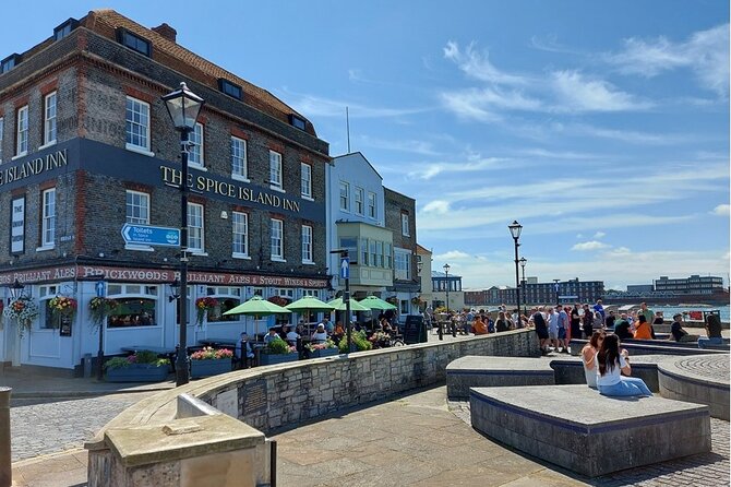 Guided Walking Tour of Portsmouth - A Rain-Friendly Break on the Waterfront