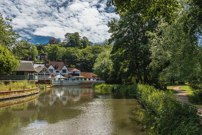 Guildford Walking Tour - Castle Gardens: queens, kings, and prisoners in the keep