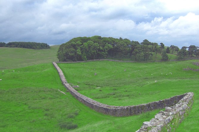Hadrian's Wall: A Self-Guided Audio Tour along the Ruins - Walking the Fort Grounds: Using GPS Audio and Site Maps at Your Pace