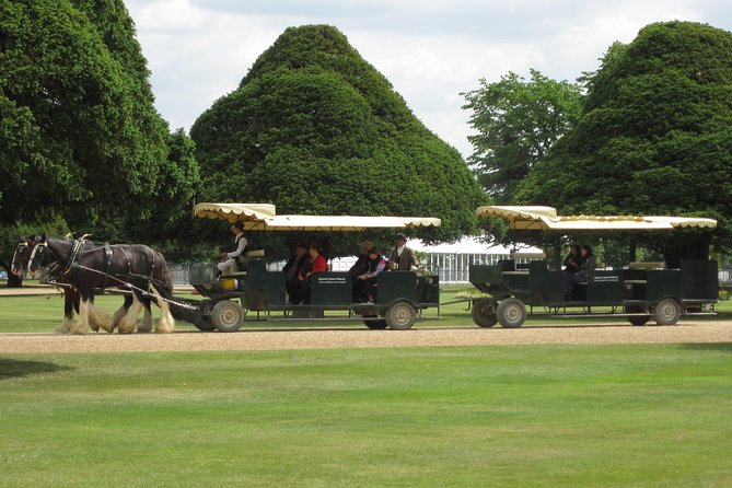 Hampton Court Palace 3hr tour: Henry VIII's & William III's intriguing Palaces - Who should book this tour, and who might want a different style