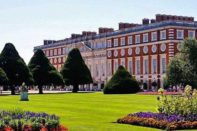 Hampton Court Palace Entrance Ticket - Enter Hampton Court With a Mobile Ticket and a Real Time Plan