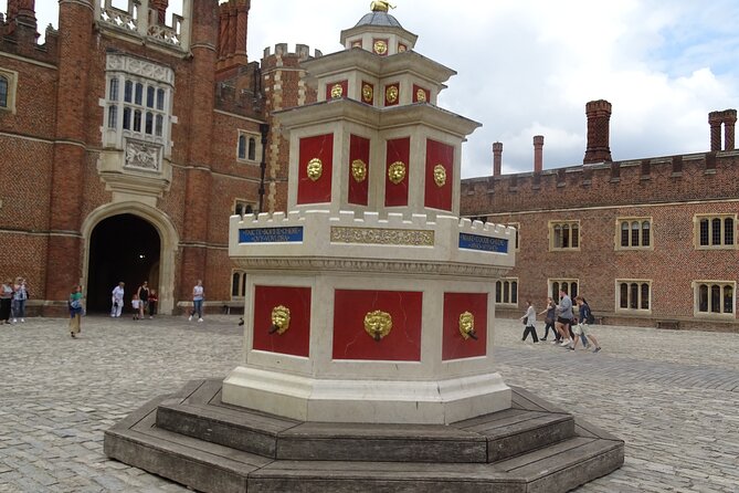 Hampton Court Palace Private Tour - discovering the excesses of Henry VIII - Price and Value: When $218.10 Makes Sense