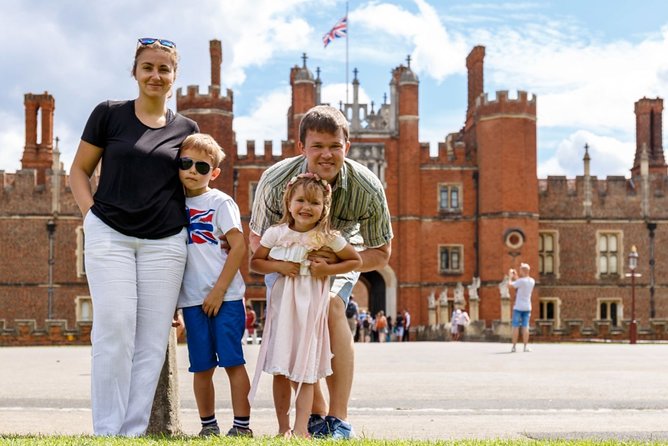 Hampton Court Palace & Windsor Castle Private Car Tour from London - Timing, travel rhythm, and why the hour split matters