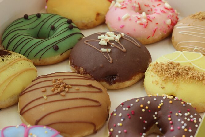 Handcrafted Donuts & Tea: Brighton's Artisan Sweet Treat Tour - Stop 5: Brighton Pavilion, the royal splash of color