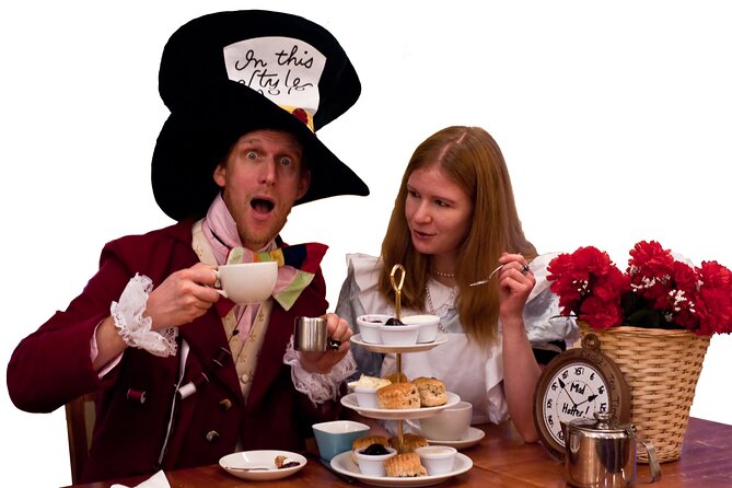 Harry Potter PRIVATE Tour + Self Guided Christ church Daily 12.45 - Covered Market: 5 minutes for chocolate cakes and an Alice link