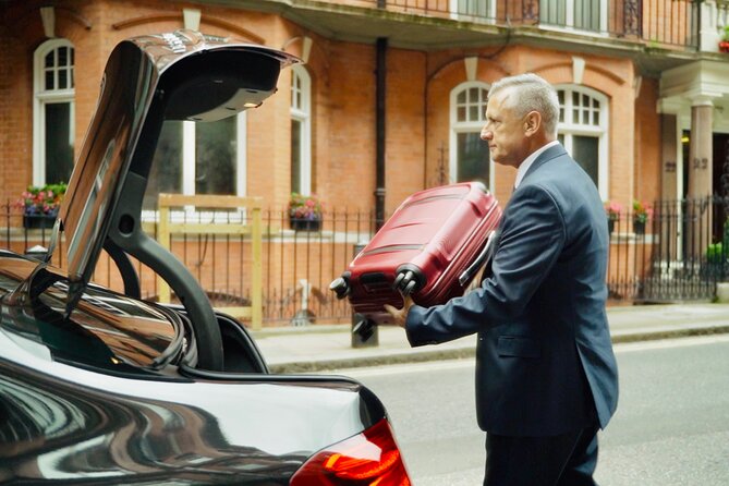 Heathrow Airport Taxi - Private Transfer to/from London - Communication and Driver Service: The Highlights You Want