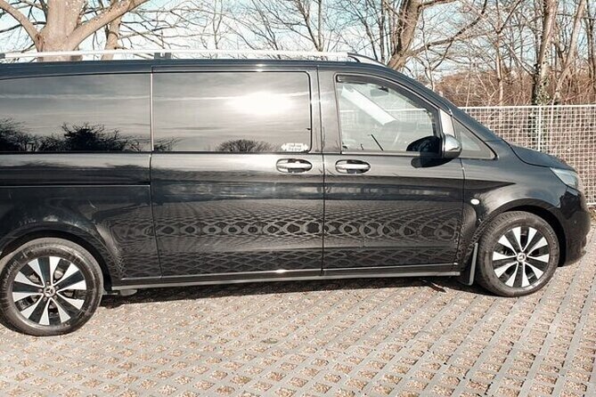 Heathrow Airport To Oxford Private Transfer - The one-way flexibility: Oxford to Heathrow, or back again