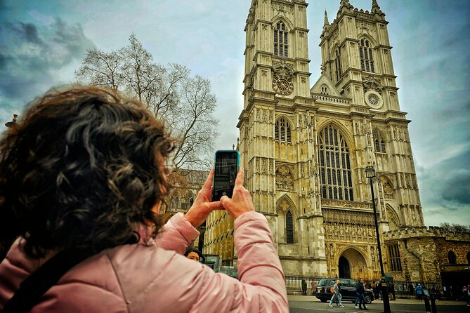 Heathrow Layover Tours - Horse Guards Parade, Whitehall, and Westminster Abbey to Big Ben