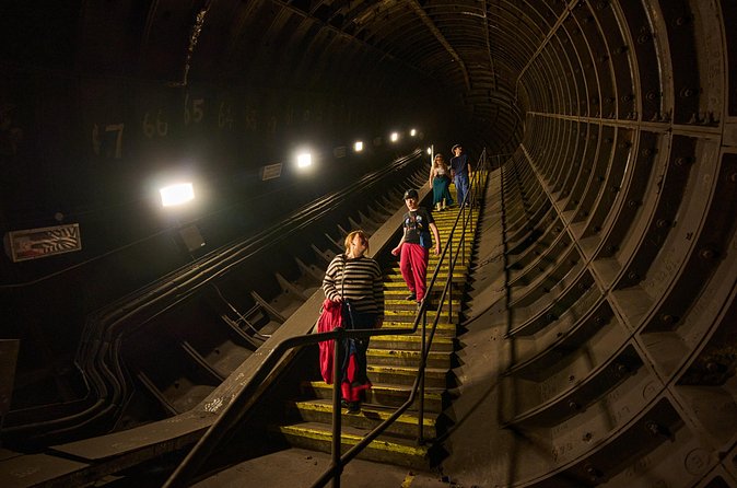 Hidden Tube Walking Tour of Green Park Station - Who should book this hidden tube walk?