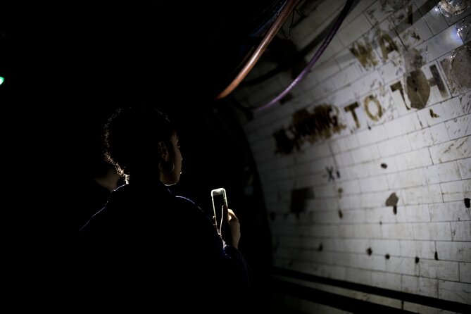 Hidden Tube Walking Tour of Moorgate Station - Why this Moorgate tour feels different from a typical Underground stop