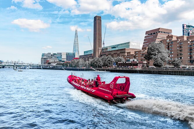 High-Speed Thames River Speedboat in London - The First Minutes: Lifejacket On, Skipper Ready, Then the Thames Opens Up