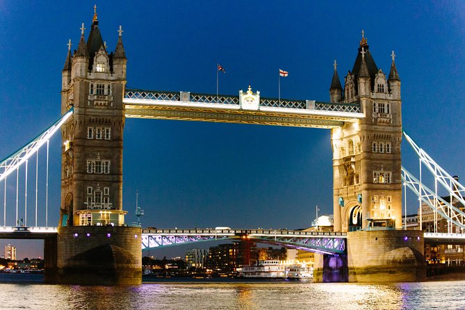 Highlights of Royal London Bike Tour with River Cruise Package - Tower Bridge, The Monument, and Tower of London: the big three in one ride