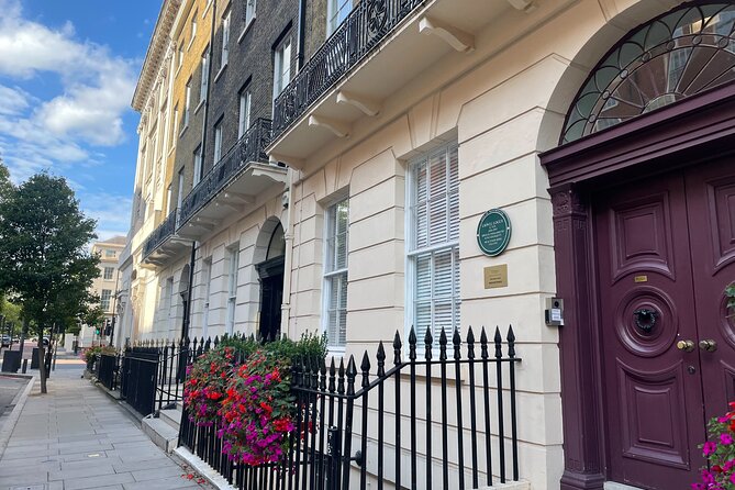 Historical Tour in Death, Debauchery and Doctors in Soho London - Stop 1: Soho Square and the story of one eyed Peg