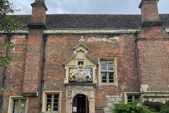 History and Hauntings Self Guided Walking Tour in York with App - Key highlights worth caring about