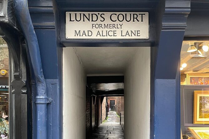 History and Hauntings Self Guided Walking Tour in York with App - York Minster and Stonegate: what to notice from the outside