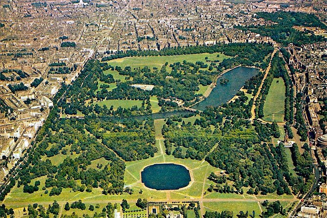 Hyde Park and Kensington Gardens: A Self-Guided Audio Tour - Diana Memorial Fountain: a bright marker in the route