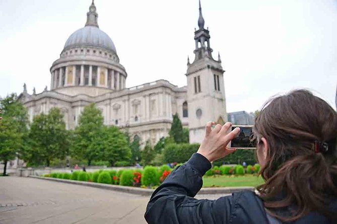 Iconic London Landmark Photography City Tour - How this private London landmark photo walk actually feels