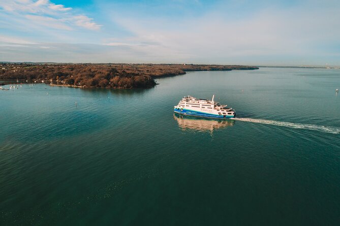 Isle of Wight - Day Tour from Portsmouth including Ferry Crossing - Alum Bay and The Needles: two beaches, one iconic coastline