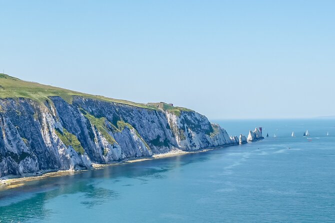 Isle of Wight - Day Tour from Portsmouth including Ferry Crossing - Godshill village: thatched cottages and a lunch break with choices