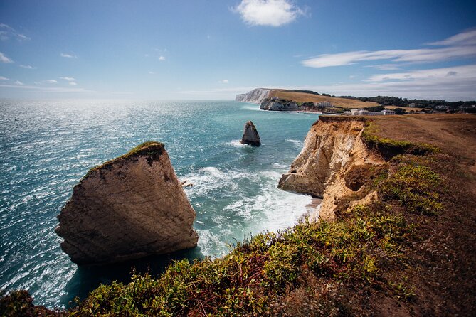 Isle of Wight Tour App, Hidden Gems Game and Big Britain Quiz (7 Day Pass) UK - The best kinds of stops to plan for, climbs, coast views, and farm fields
