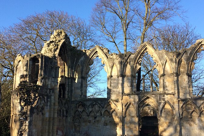 J & M York City Walking Tours - Shambles Market, Monk Bar, Ogleforth, Kings Square, and your last stretch