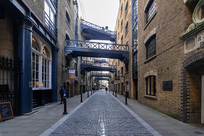 Jack the Ripper Small Group Guided Tour with an Expert Guide - Stop-by-Stop: What You Learn at Each East London Corner
