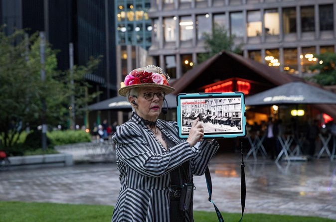 Jack the Ripper Tour Whitechapel Plus Fish and Chips - Stop 5, 4 Princelet St: the double event and a building with history