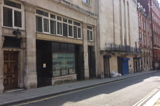 James Bond Private Tour - Vauxhall Bridge and MI6: the spy headquarters vibe in real London
