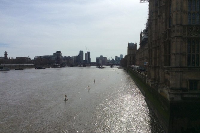 James Bond Private Tour - Waterloo Bridge and Cold War lore: real-world danger with movie framing