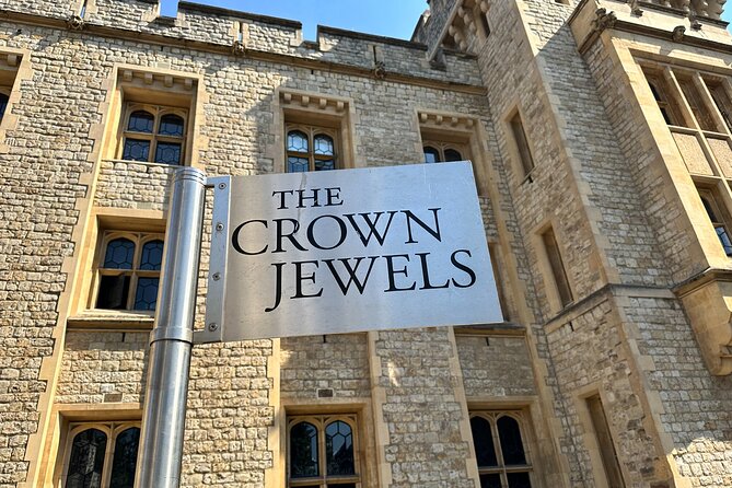 Kid-Friendly Tour: Tower of London and Tower Bridge Entry - What private guiding gets you (and what it does not)