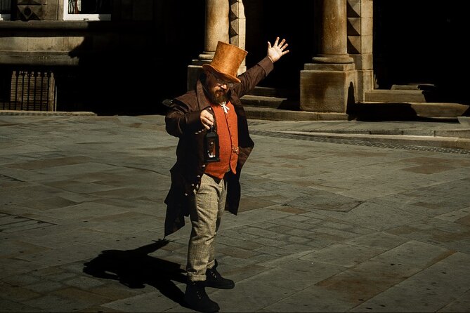 Leeds Ghost Tour Explore the Haunting History of Leeds - A 1 hour 10 minute walk through Leeds, not a marathon
