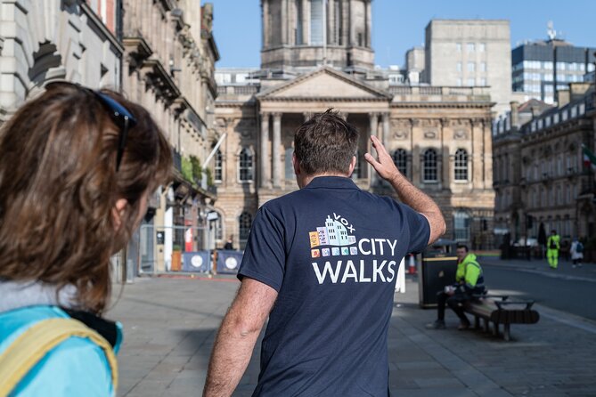 Liverpool: Beatles and Cavern Quarter Walking Tours - Getting Oriented in Liverpool, From Queen Victoria to the Cavern Quarter