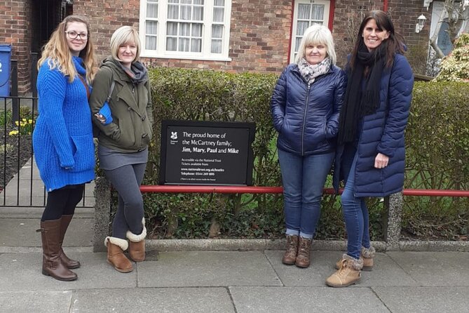 Liverpool Beatles Shared Cab Tour - Strawberry Field Red Gates: The 20-Minute Break That Changes the Mood