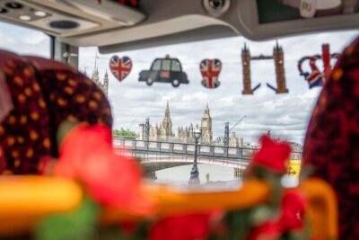 Afternoon Tea Bus Tour with Prosecco & London Eye Option