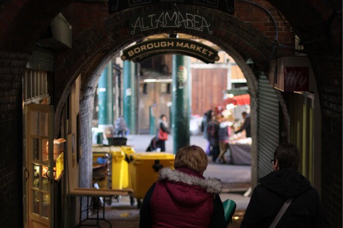 London Bridge Ghost Walking Tour - Price and value at $21.99 for a 90-minute night out