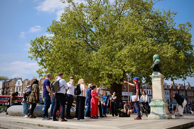 London Brixton Walking Tour: Homelessness Revisited - Stop 3: Stockwell Memorial Gardens, WWI remembrance with room to reflect