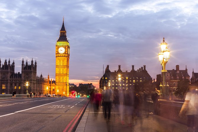 London by Night Independent Sightseeing Tour with Private Driver - Your Evening Starts Smoothly With an 8:00 pm Pickup